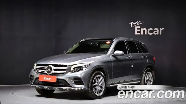 Mercedes-Benz GLC-Class GLC350e 4MATIC AMG Line