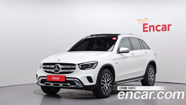 Mercedes-Benz GLC-Class GLC300e 4MATIC
