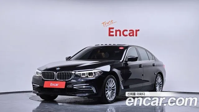 BMW 5-Series 520i Luxury