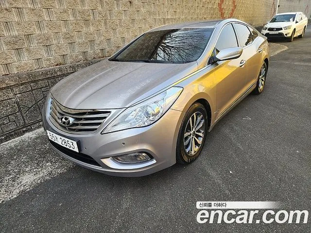 Hyundai Grandeur HG240 Luxury