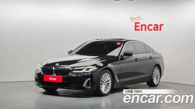 BMW 5-Series 520i Luxury