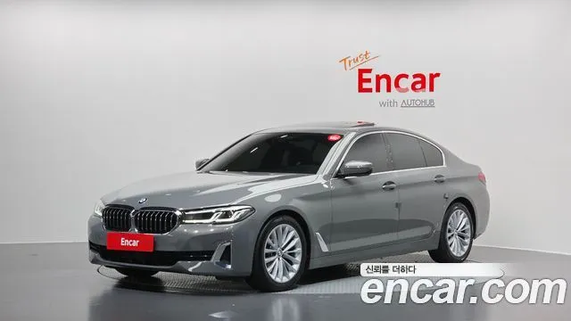 BMW 5-Series 520i Luxury