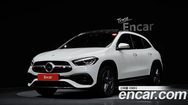 Mercedes-Benz GLA-Class GLA250 4MATIC