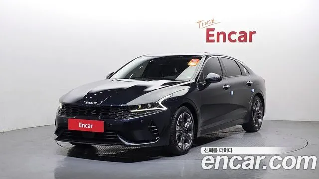 Kia K5 Signature