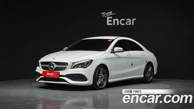 Mercedes-Benz CLA-Class CLA220 AMG Line