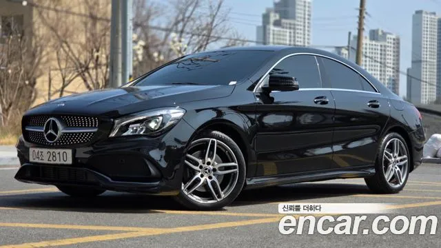 Mercedes-Benz CLA-Class CLA220 AMG Line