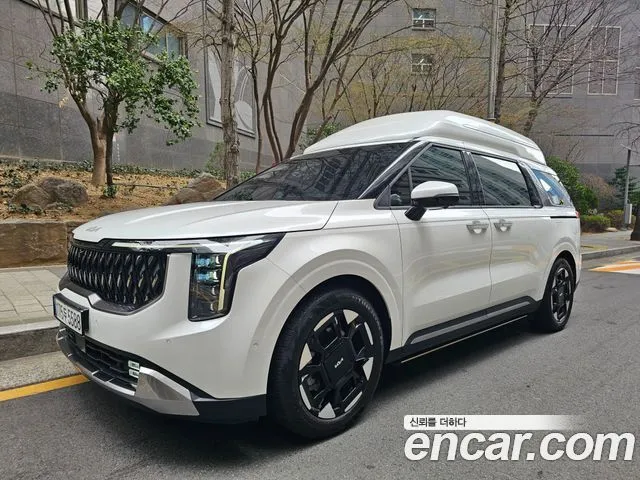 Kia Canival HEV 9-Seater Hi-Limousine