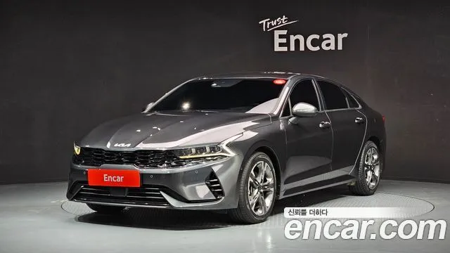 Kia K5 Signature