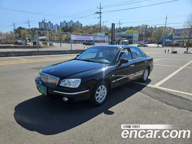 Hyundai Grandeur R20 Deluxe