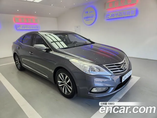 Hyundai Grandeur HG240 Luxury
