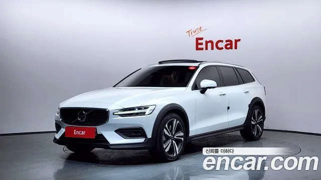 Volvo V60 T5 Pro AWD