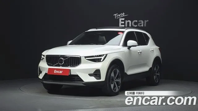 Volvo XC40 B4 Ultimate Bright