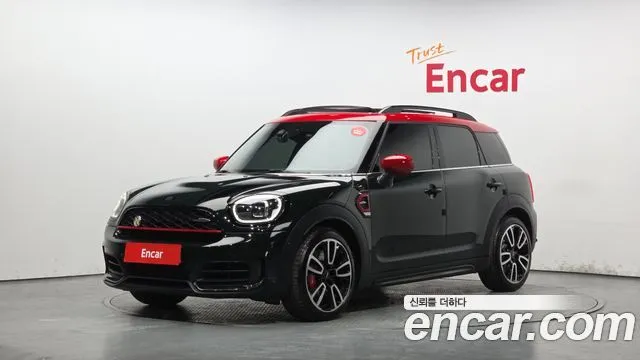 Mini Countryman JCW Launch Pack