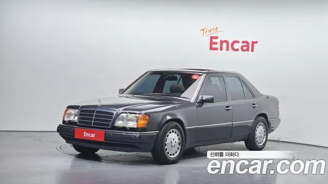 Mercedes-Benz E-Class E220