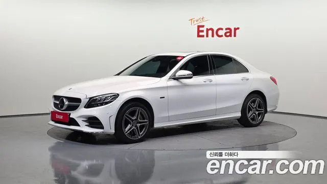 Mercedes-Benz C-Class C300e 4MATIC AMG Line