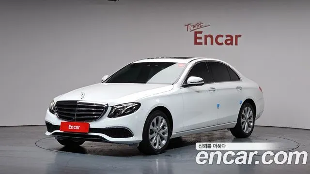 Mercedes-Benz E-Class E300 4MATIC Exclusive