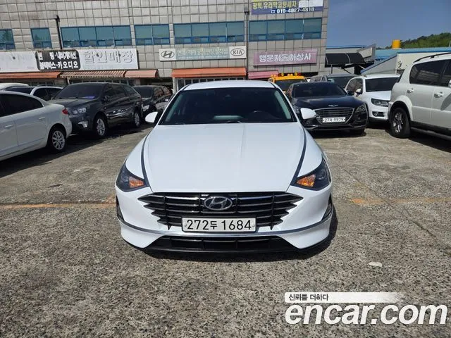 Hyundai Sonata 2.0 LPG(rental car)