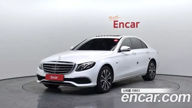 Mercedes-Benz E-Class E300e 4MATIC Exclusive