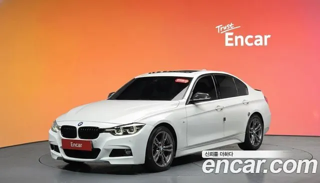 BMW 3-Series 320i M Sport Shadow