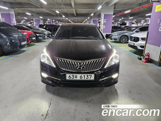 Hyundai Grandeur HG240 Modern