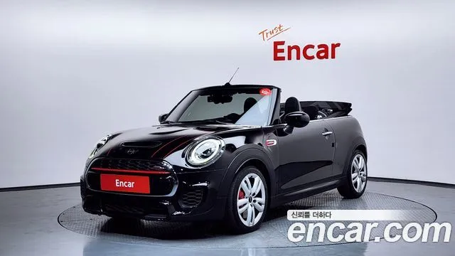 Mini Cooper Convertible JCW