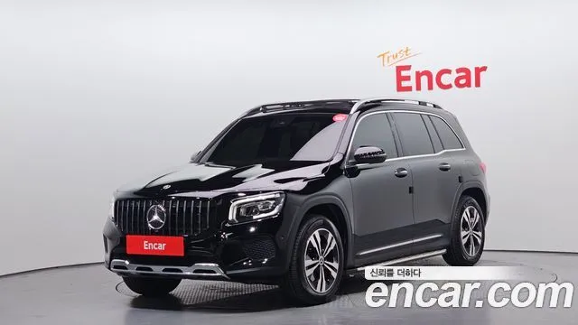 Mercedes-Benz GLB-Class GLB220