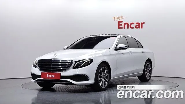 Mercedes-Benz E-Class E300 Exclusive Standard