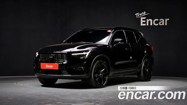 Volvo XC40 B4 Black Edition