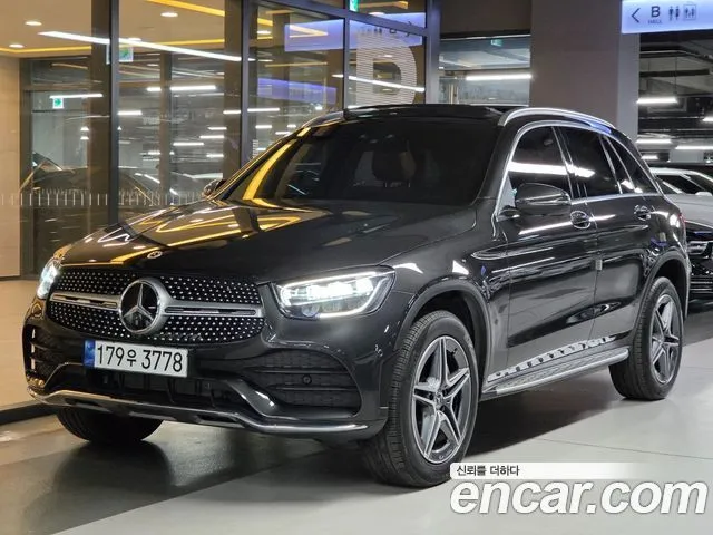 Mercedes-Benz GLC-Class GLC300e 4MATIC