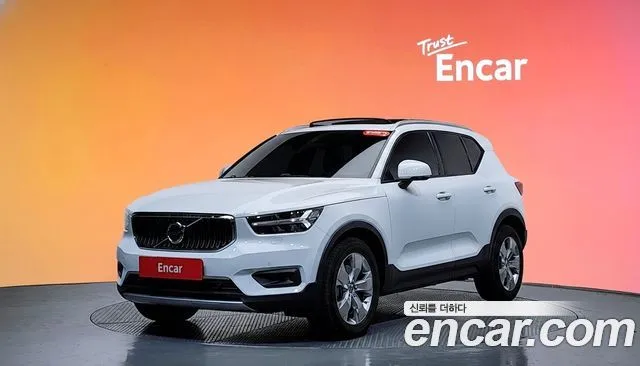 Volvo XC40 B4 Momentum