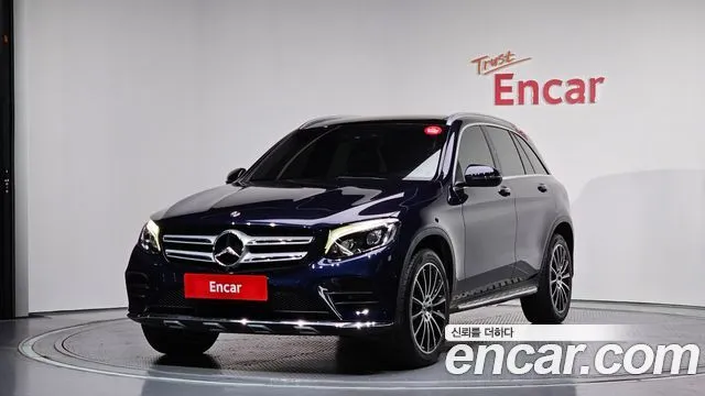 Mercedes-Benz GLC-Class GLC300 4MATIC AMG Line