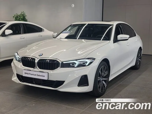 BMW 3-Series 320i