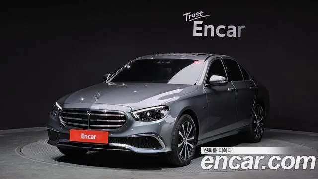 Mercedes-Benz E-Class E300e 4MATIC Exclusive
