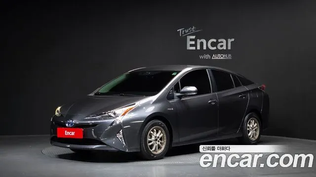 Toyota Prius 1.8 E
