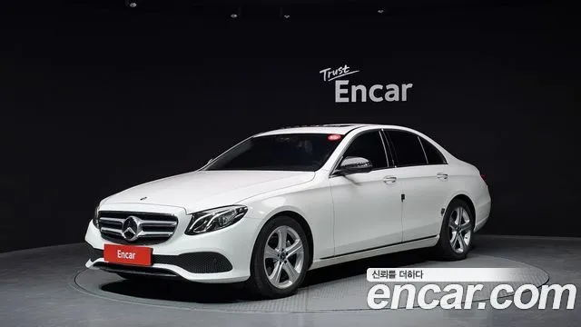 Mercedes-Benz E-Class E200 Avantgarde