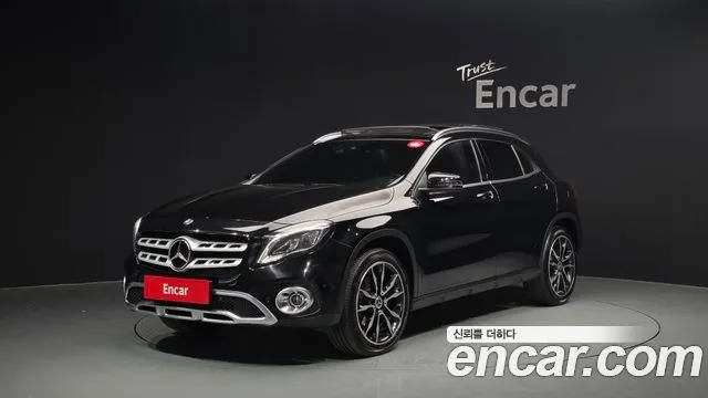Mercedes-Benz GLA-Class GLA250 4MATIC