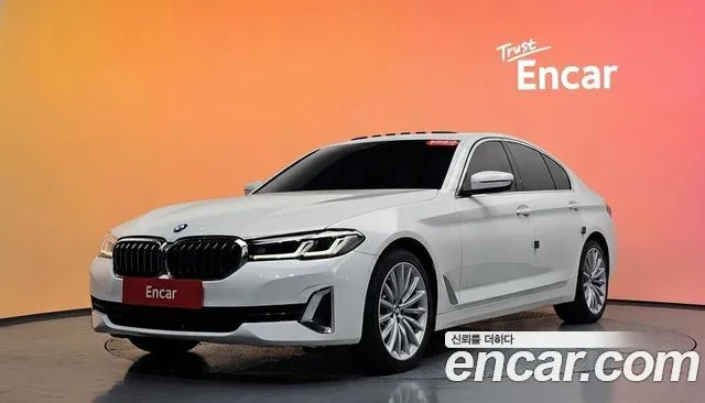 BMW 5-Series 530i xDrive Luxury