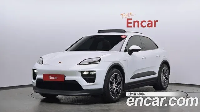 Porsche Macan Base
