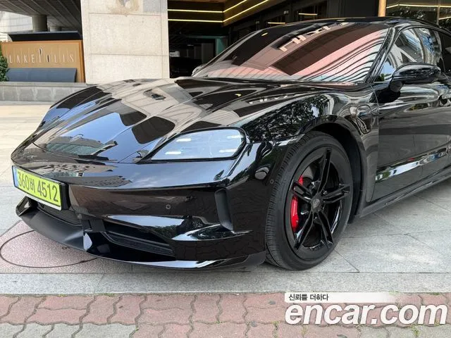Porsche Taycan GTS