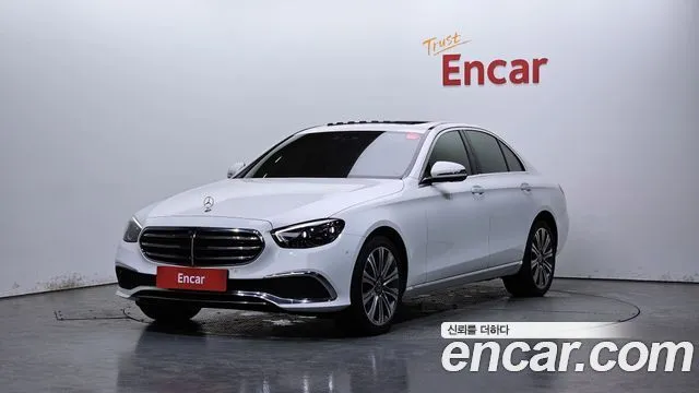Mercedes-Benz E-Class E300e 4MATIC Exclusive