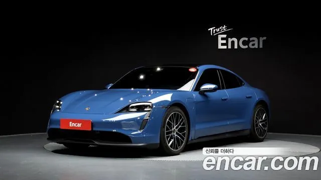 Porsche Taycan Base