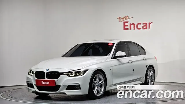 BMW 3-Series 330i M Sport Shadow
