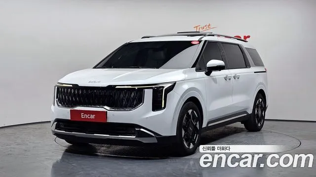 Kia Canival HEV 9seater Signature