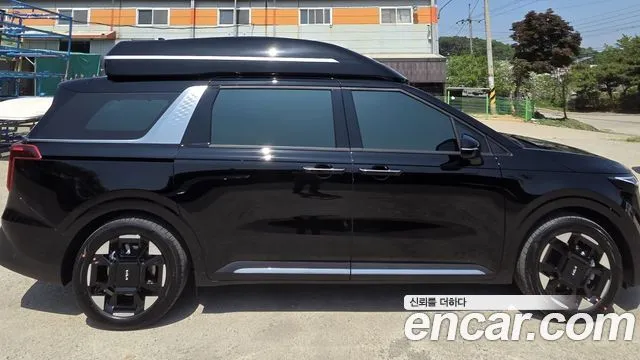 Kia Canival HEV 9-Seater Hi-Limousine (Special vehicle)