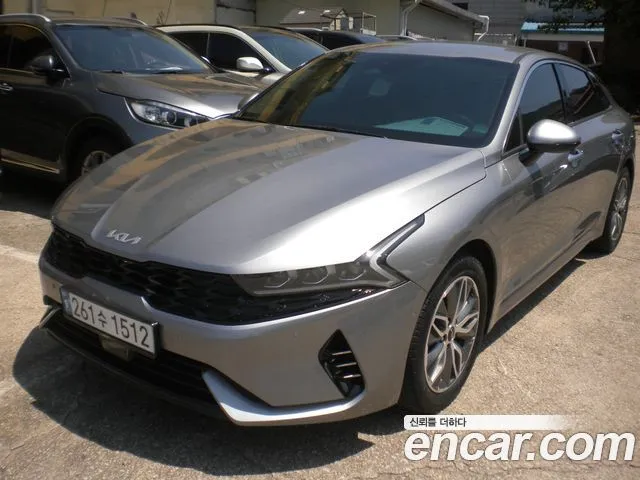 Kia K5 Signature