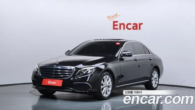 Mercedes-Benz E-Class E300 4MATIC Exclusive