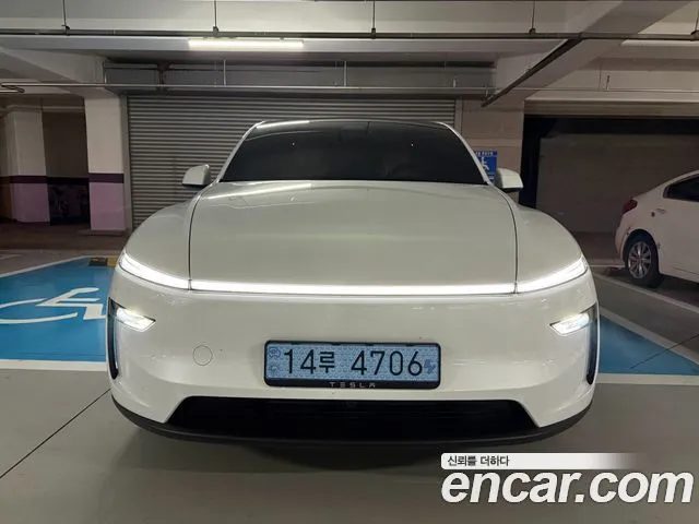 Tesla Model Y Premium RWD