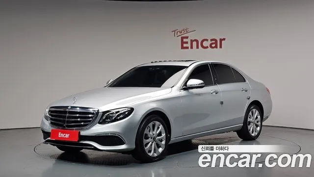 Mercedes-Benz E-Class E300 4MATIC Exclusive