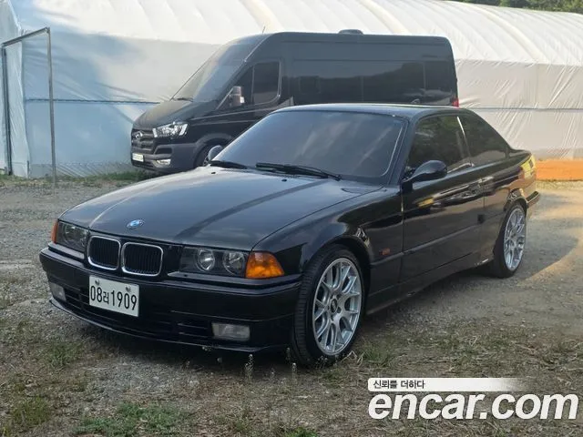 BMW 3-Series 323Ci Coupe