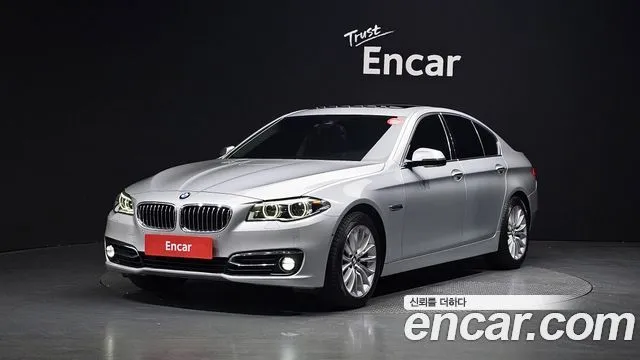BMW 5-Series 528i xDrive Luxury